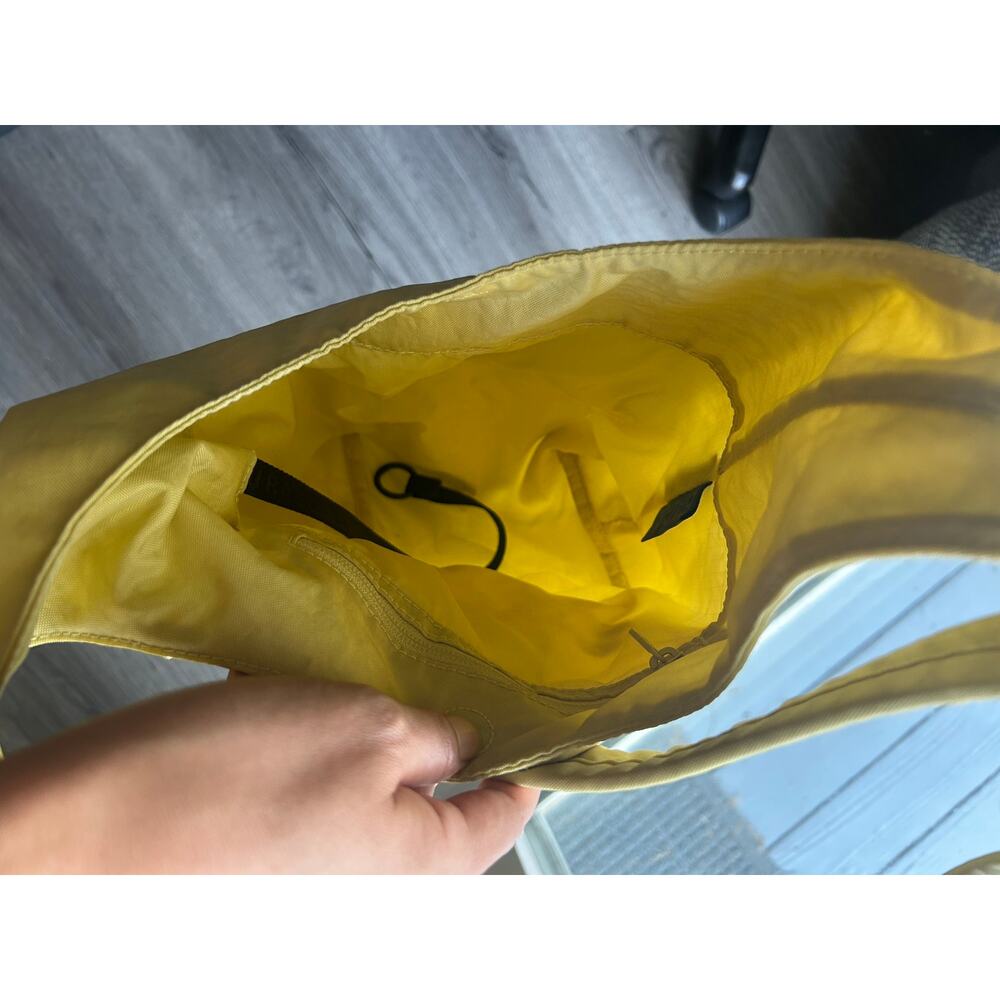 Baggu Small Nylon Sling in yellow - Picture 3 of 6